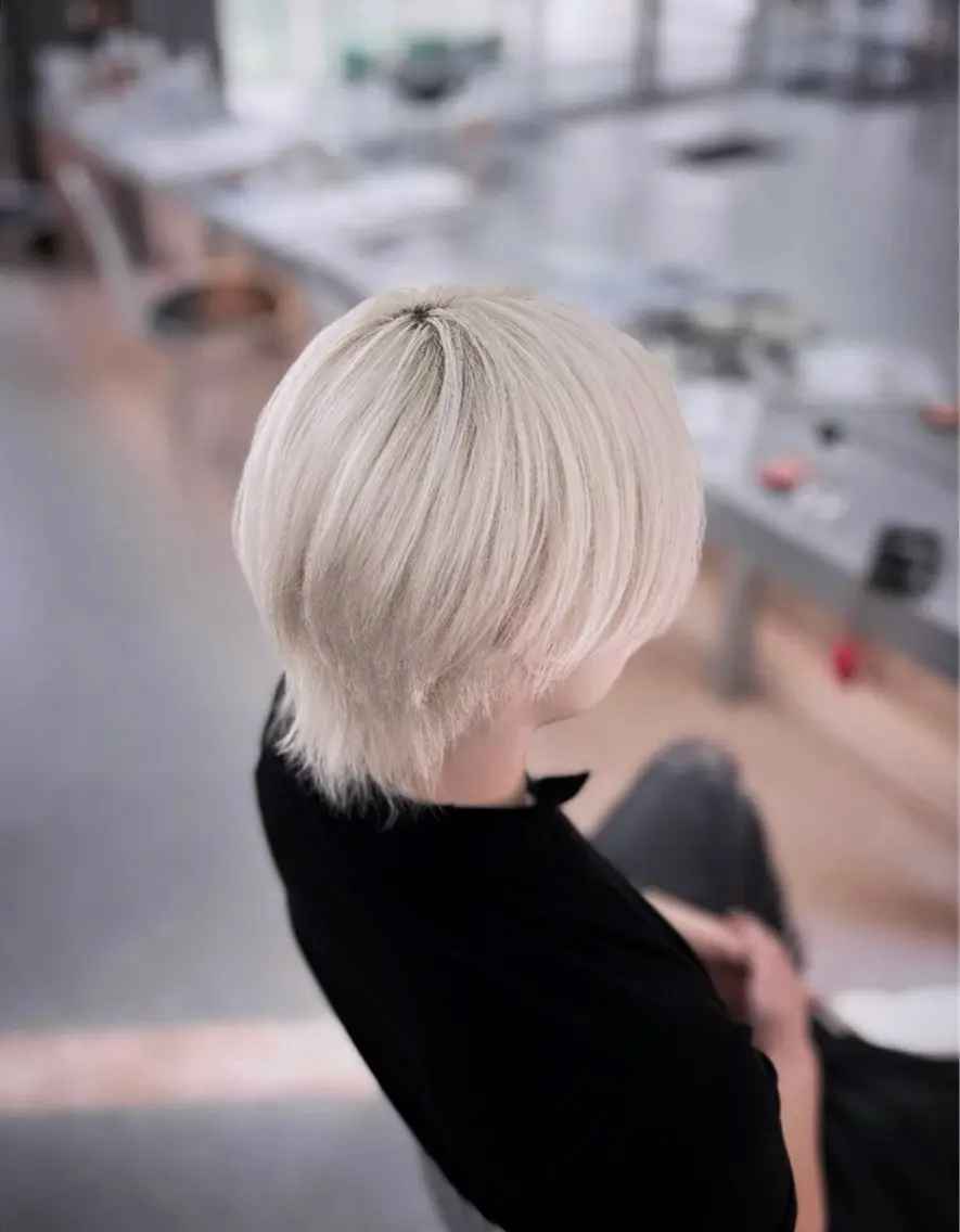 カラー メンズ メンズブリーチ ブリーチ ヘアカラー DEW ITSUKIのヘアスタイル