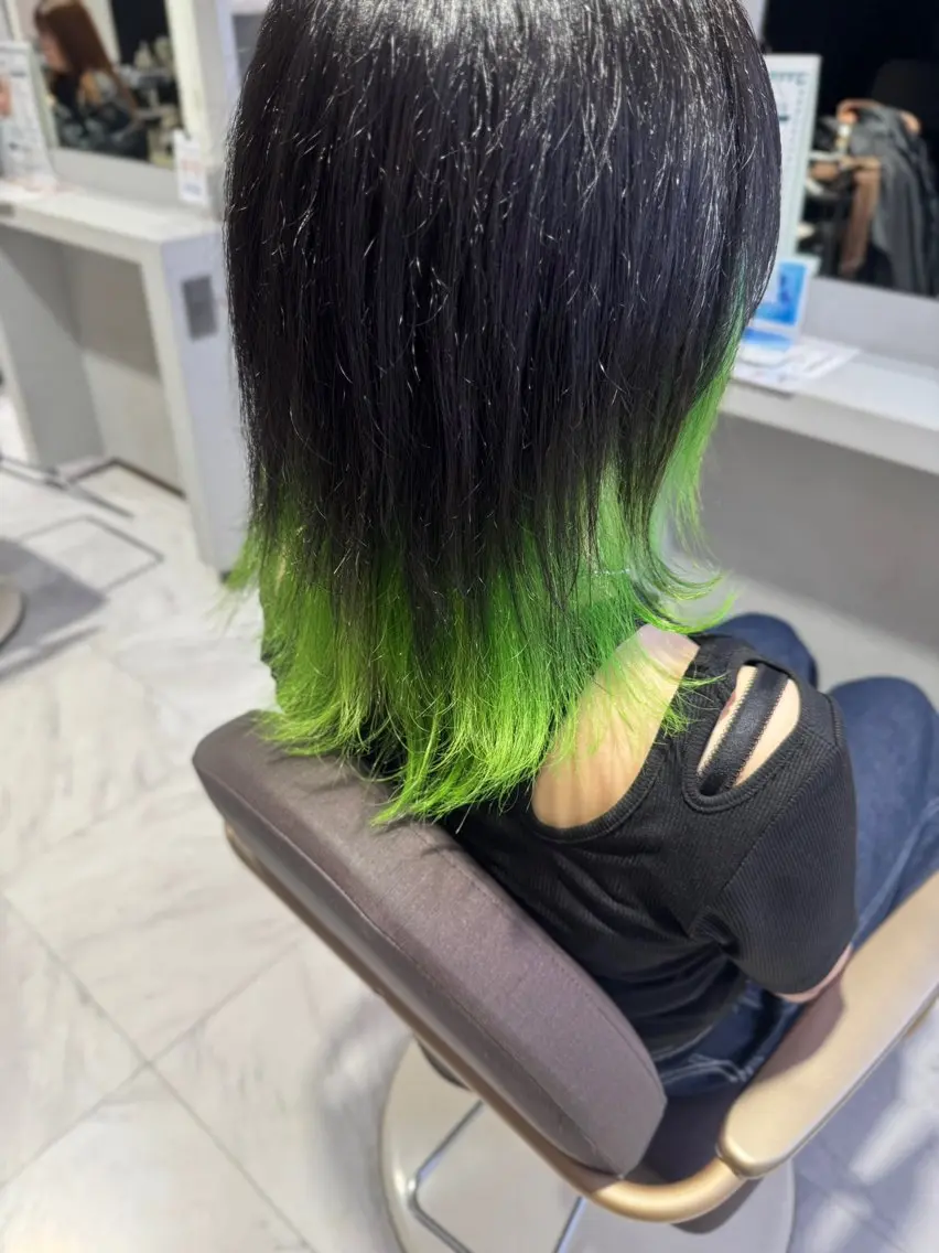 ミディアム ヘアカラー 小谷野 真優のヘアスタイル