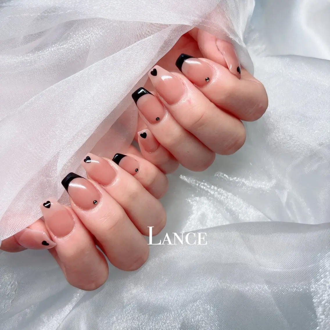 ネイル キラキラネイル 韓国ネイル 春ネイル ワンホンネイル 冬ネイル Lance nailのネイルデザイン