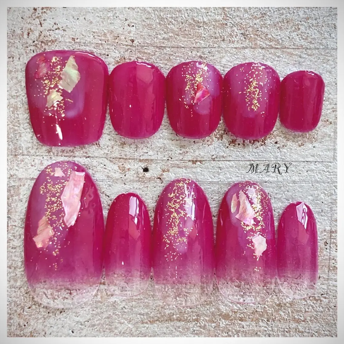 ネイル フットネイル グラデーション おそろいネイル ニュアンスネイル ワンカラーネイル フットネイル Mary nail .narumiのネイルデザイン
