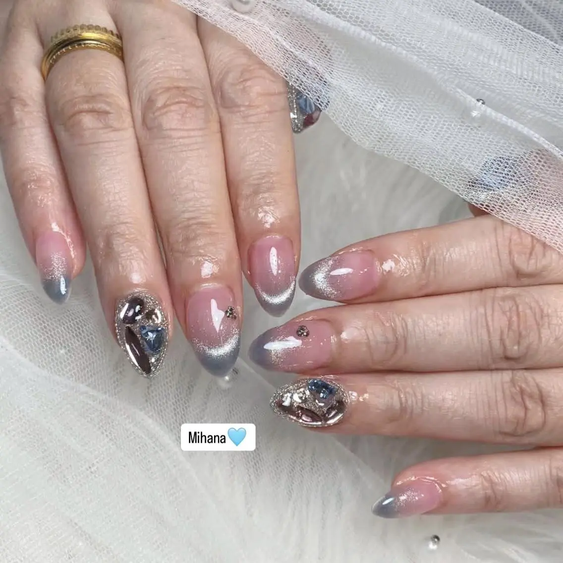 ネイル 長さ出し フレンチネイル グラデーション 卒業式 マグネットネイル ハンドネイル MIHANA NAILのネイルデザイン