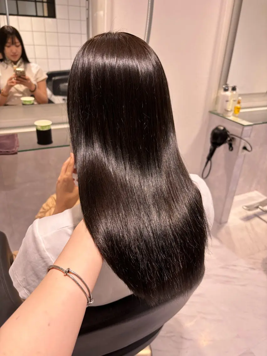 セミロング カラー ヘアカラー トリートメント ヘッドスパ ヘアセット 表参道♡暗髪♡ 艶カラー♡アユミのヘアスタイル