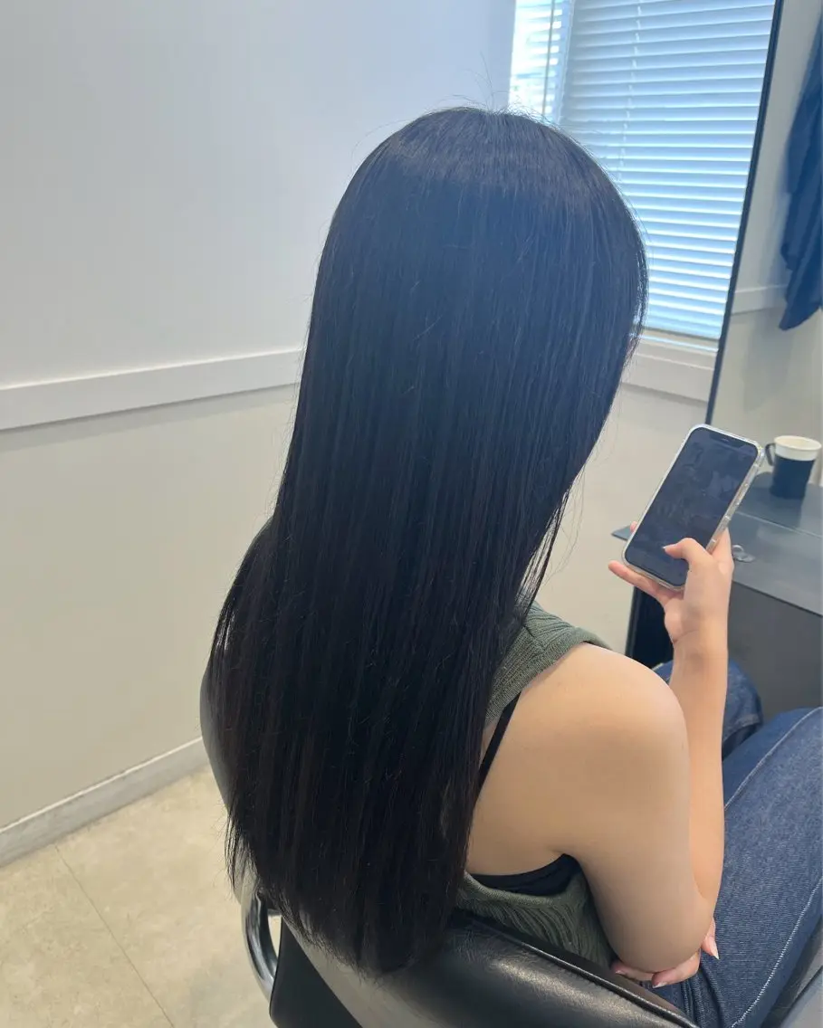 ロング カラー 黒髪 🫧こおりやま なつみ🫧のヘアスタイル