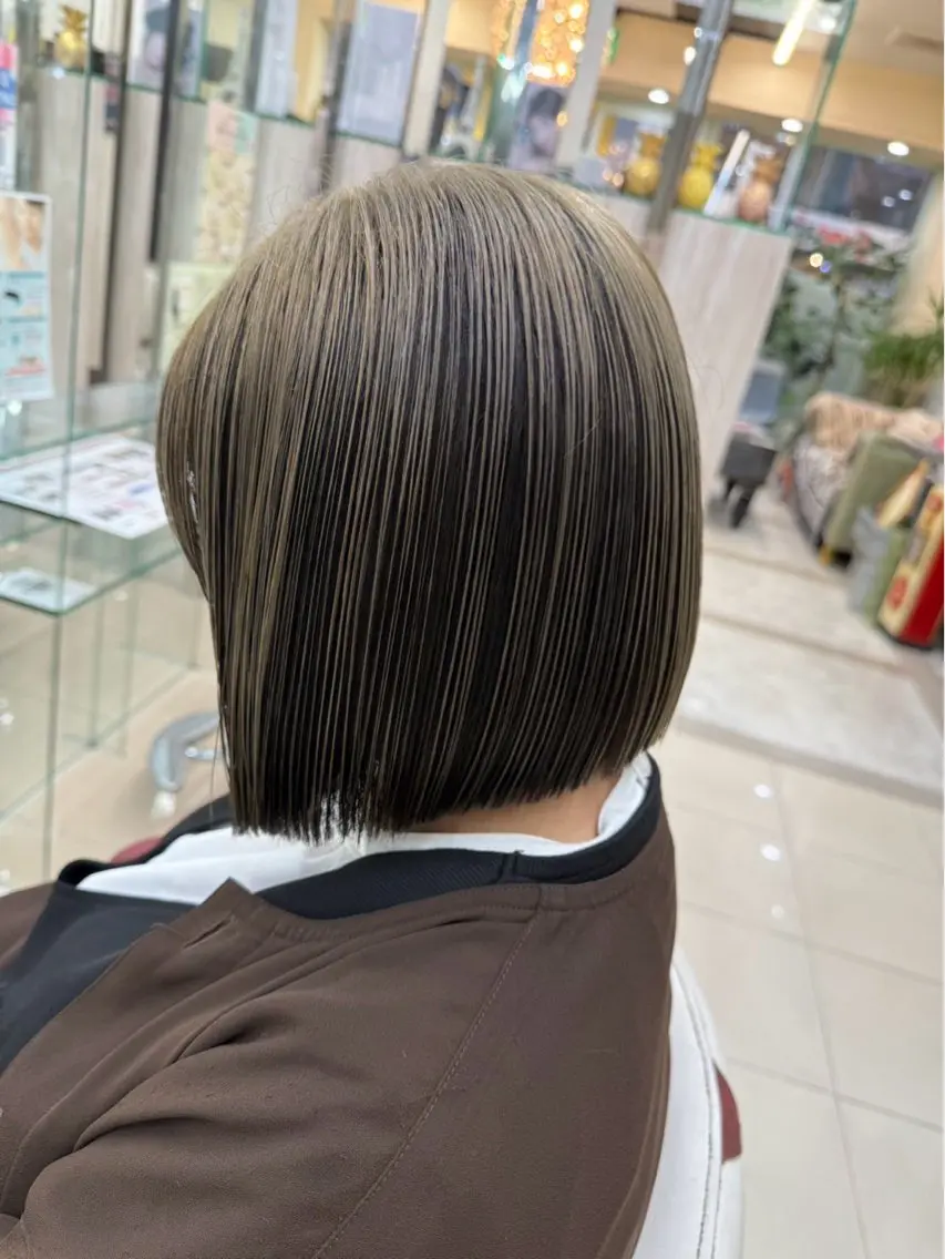 ミディアム カラー ブリーチ カジタ ナミのヘアスタイル