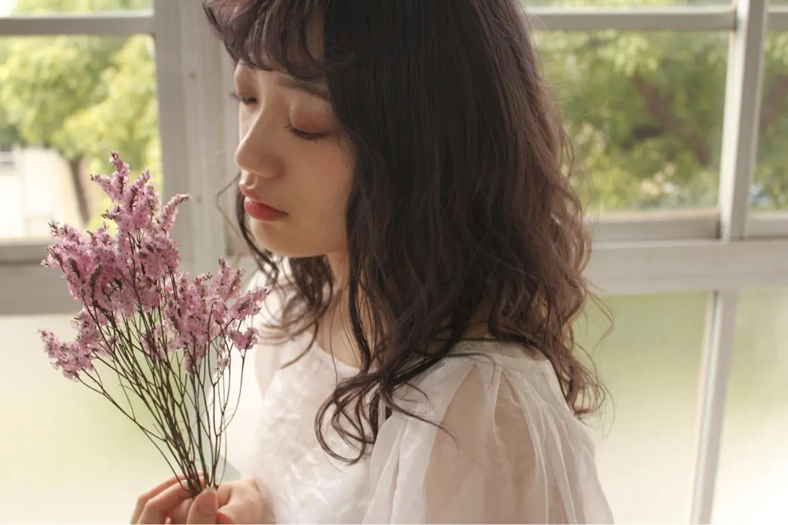 ロング カラー 岡村 玲奈のヘアスタイル