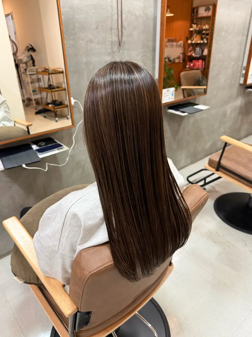 カラー ハイライトカラー yuika BRICK 今治のヘアスタイル