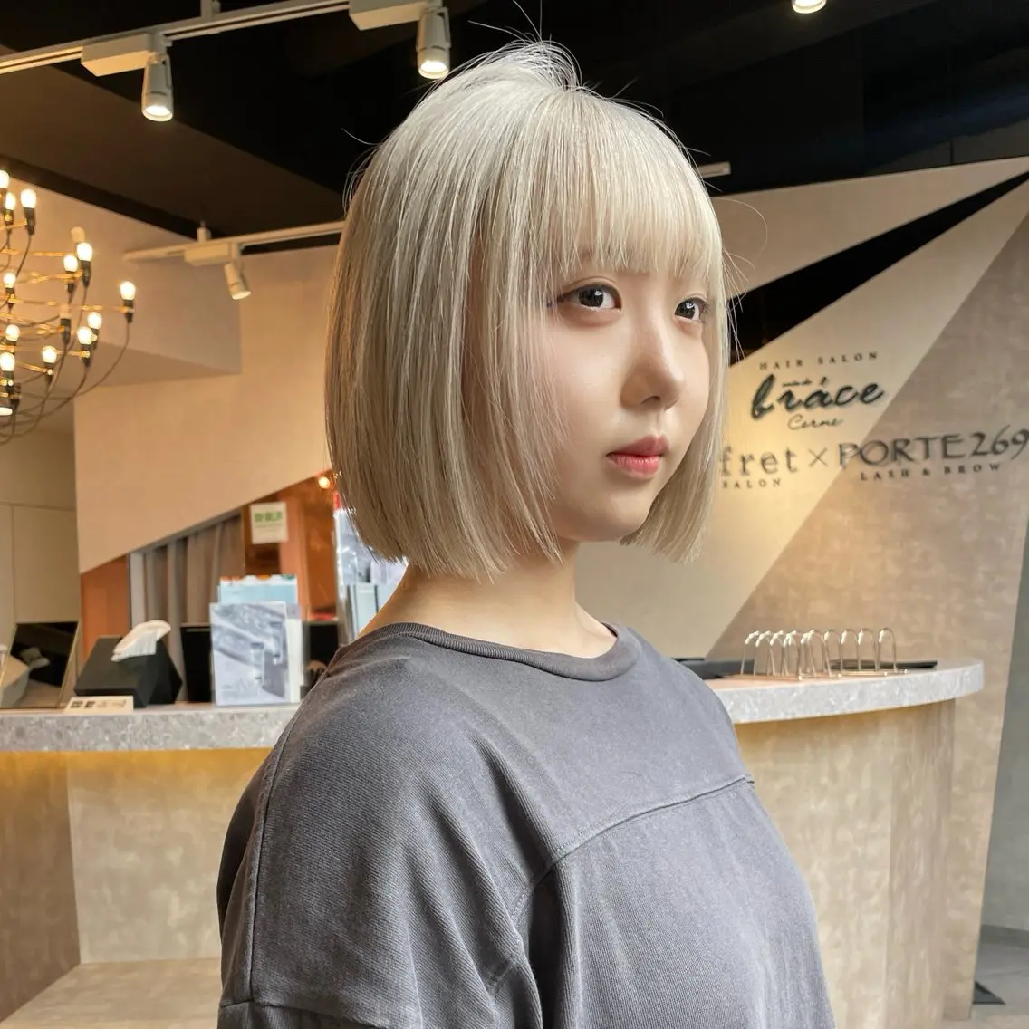 ショート カラー カット ヘアカラー トリートメント 透明感/ベージュ/ 艶髪/ボブ🫧門脇由のヘアスタイル