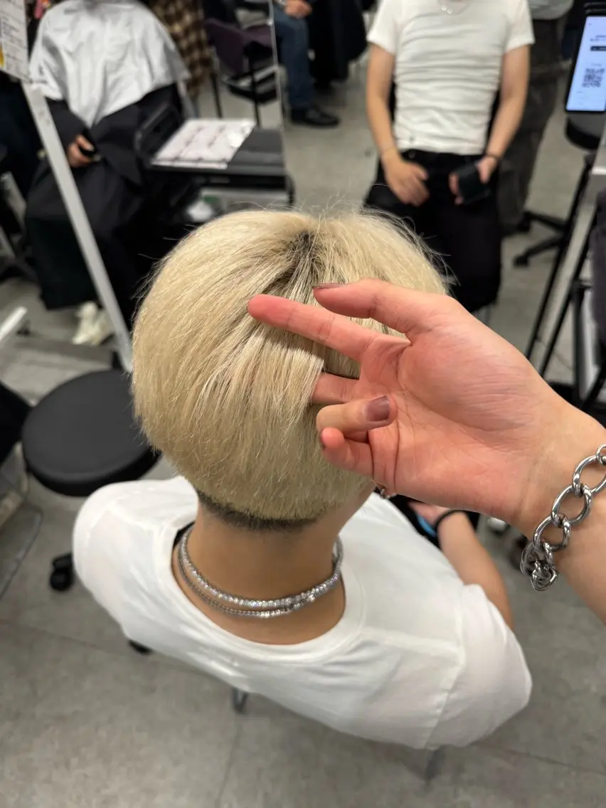 ショート メンズ 透明感艶カラー♠️ TAKUMIのヘアスタイル