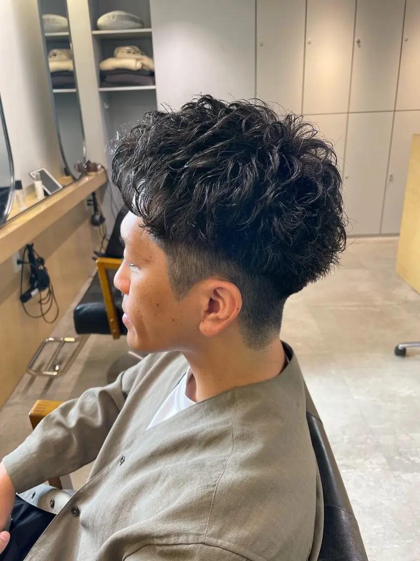 ショート パーマ メンズ カット パーマ マエダ リョウのヘアスタイル