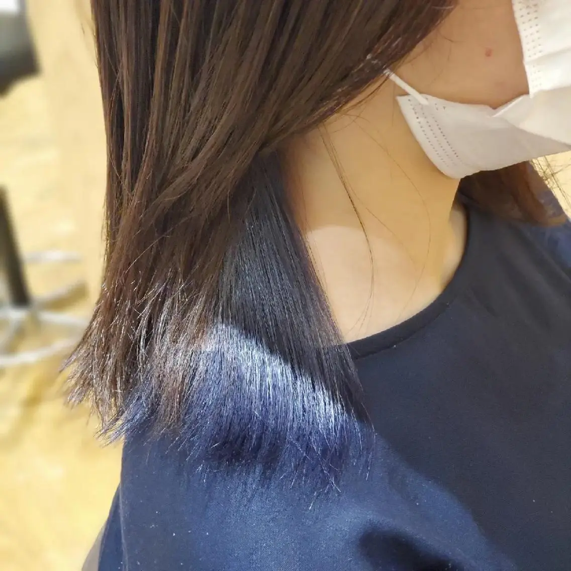 ミディアム カラー アッシュ アッシュグレー ブルーカラー ブルーアッシュ インナーカラー 岡本 尚樹のヘアスタイル