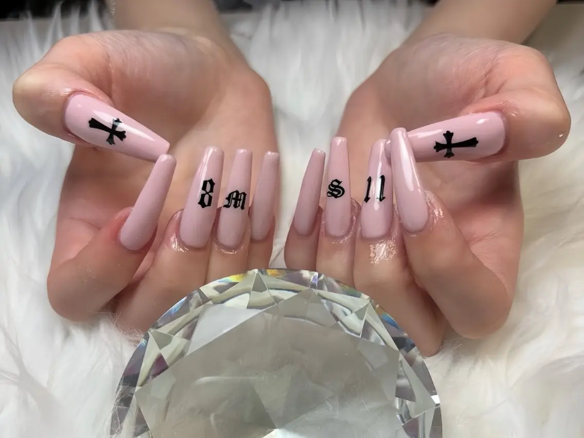 ネイル アートネイル 長さ出し ガーリー 韓国ネイル 持ち込み Rin Nail 新大久保店のネイルデザイン