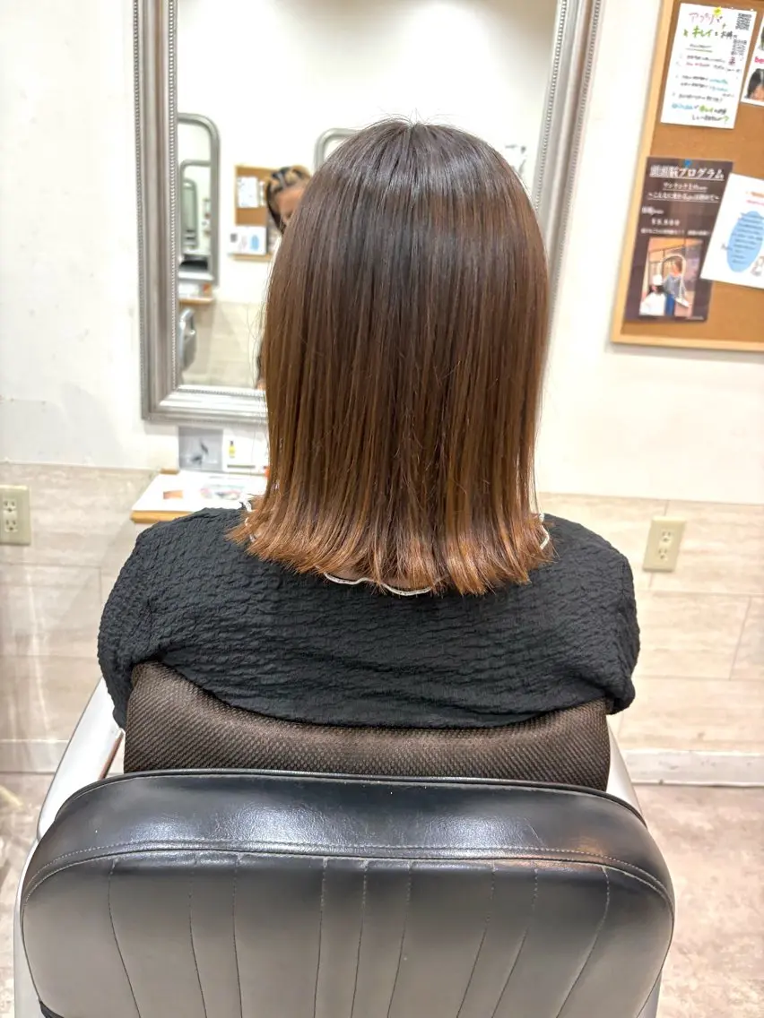 ミディアム 堀川 希歩のヘアスタイル