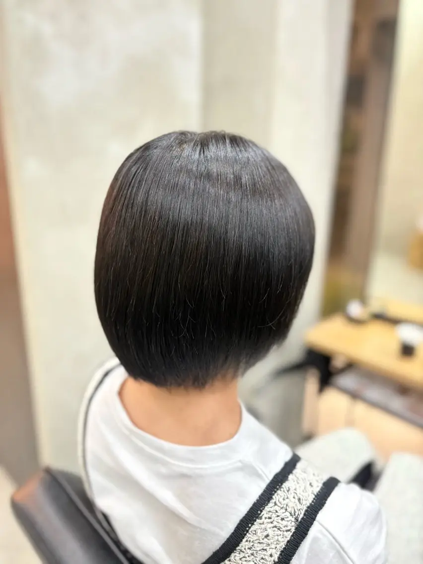 カラー 黒髪 ブリーチ かわうち れなのヘアスタイル