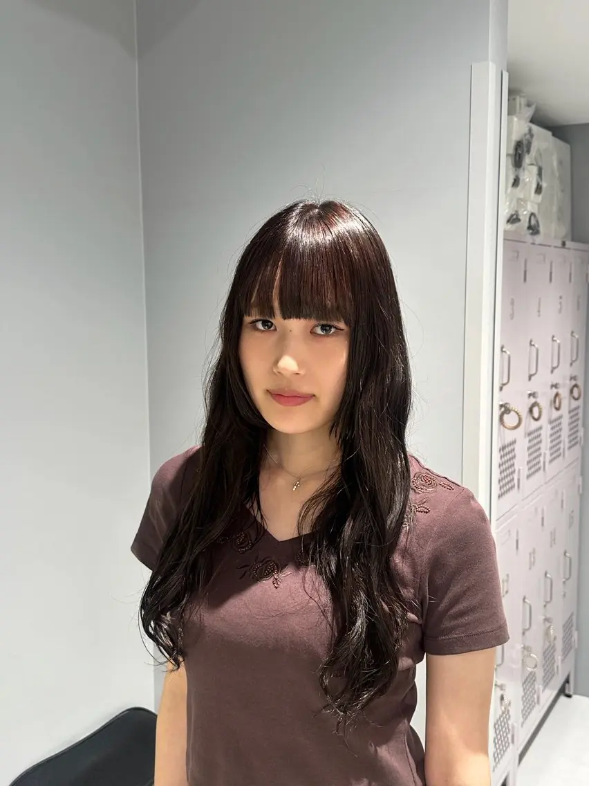 ロング ハイトーン✖️ 縮毛矯正シュンペイのヘアスタイル
