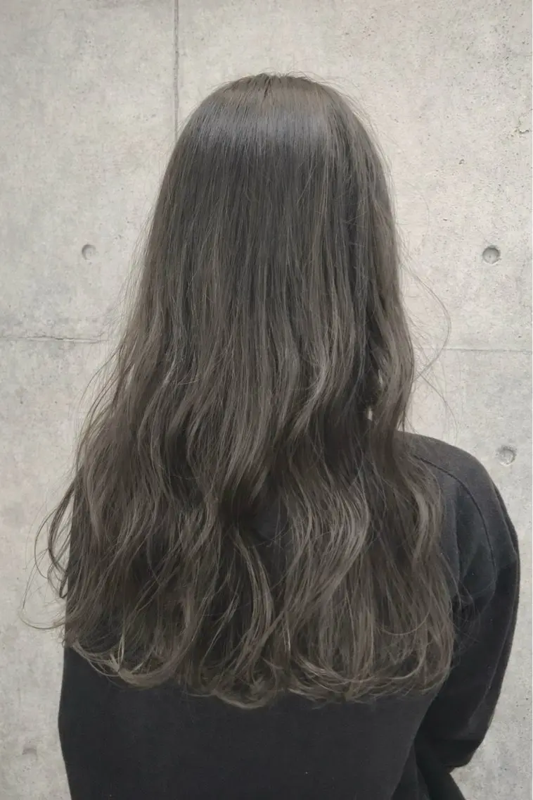 ロング カラー ブルーカラー ブルージュ カット ヘアカラー トリートメント marika/ボブ /透明感カラーのヘアスタイル