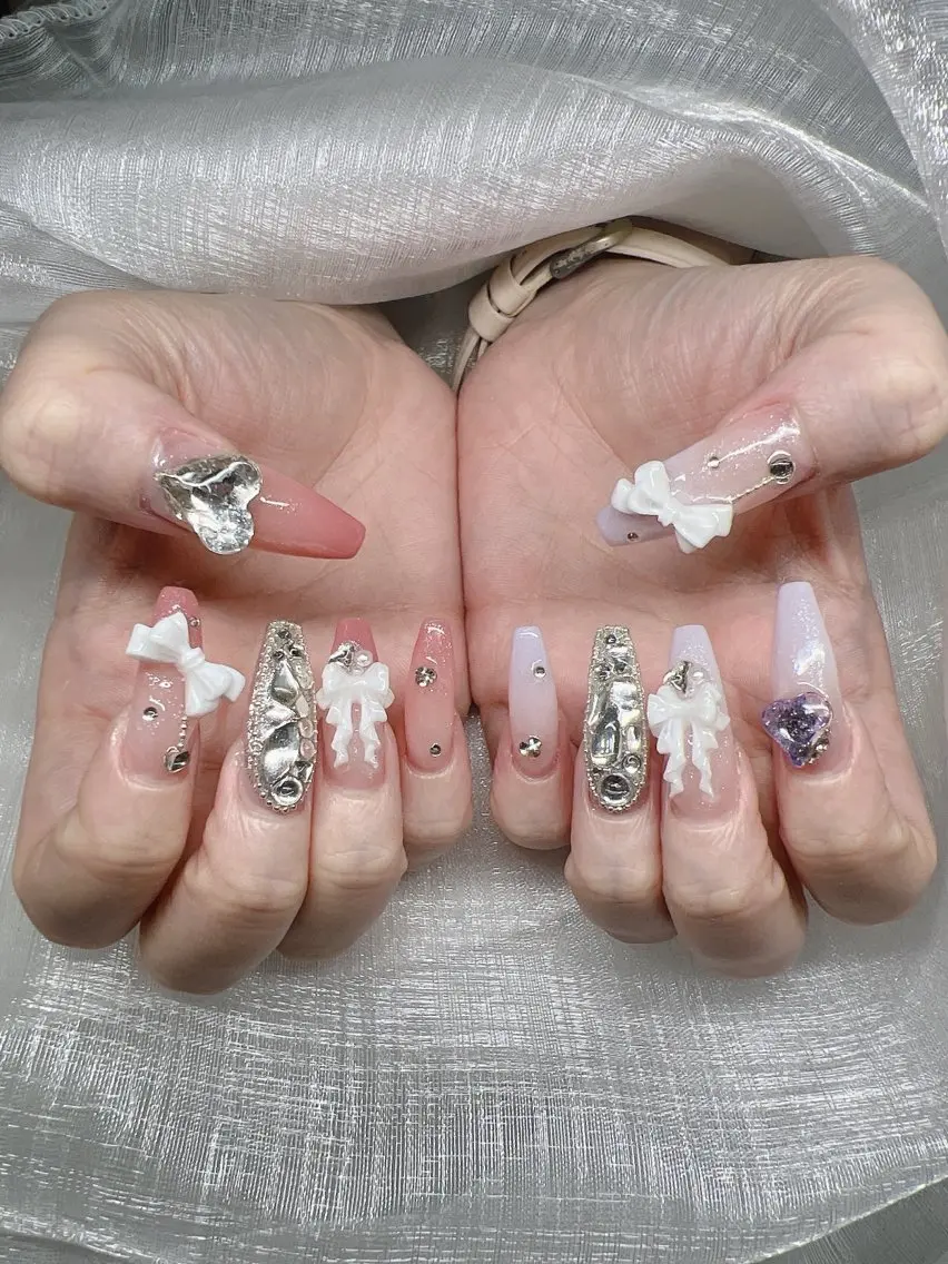 ネイル 長さ出し グラデーション 卒業式 キラキラネイル マグネットネイル ハンドネイル Lee Nails チップ長さだし専門店のネイルデザイン