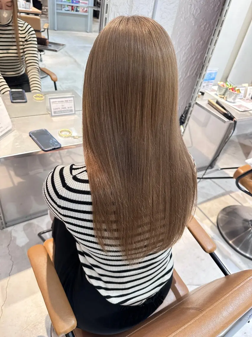 ロング レイヤーブリーチ特化 ホワイト専門/岸のヘアスタイル