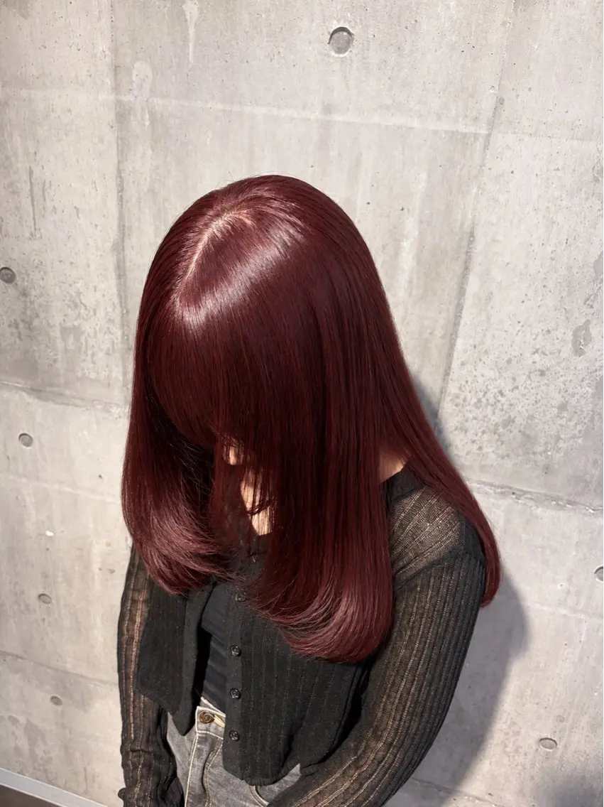 セミロング ヘアカラー 💙透明感カラー推し 🇰🇷ココロ🦋のヘアスタイル