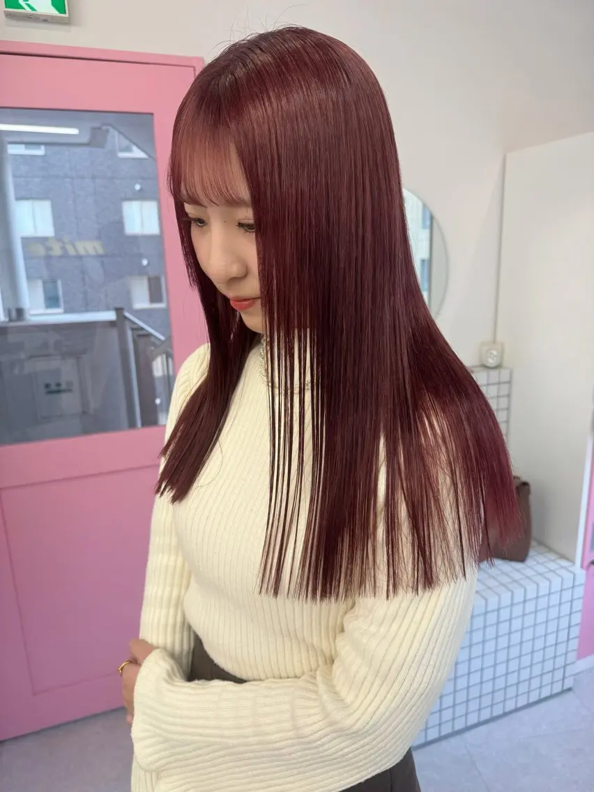 ロング カラー レッドカラー カット ヘアカラー トリートメント 暖色カラー/ピンク カラー/saraのヘアスタイル