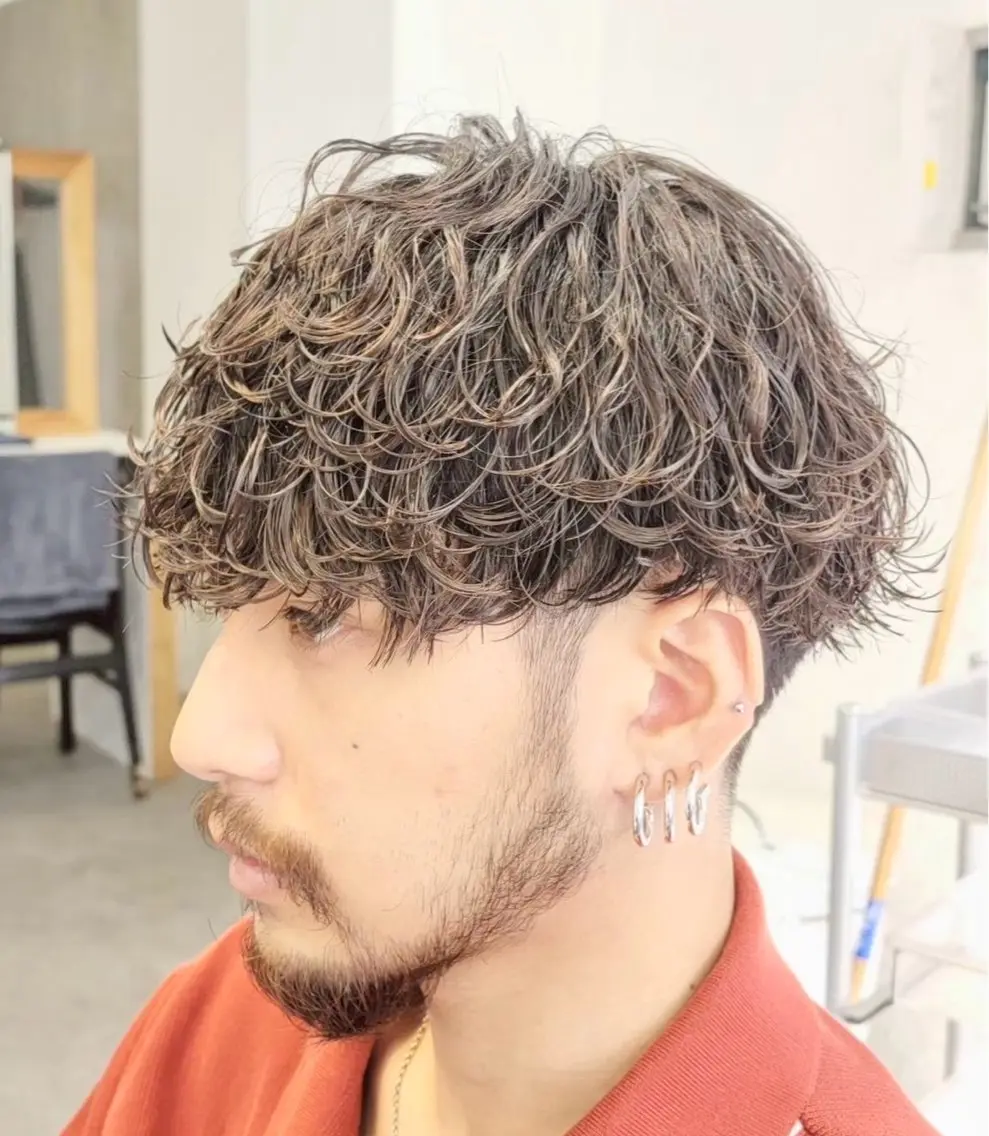 カラー パーマ カット ヘアカラー fifth Oita メンズパーマのヘアスタイル