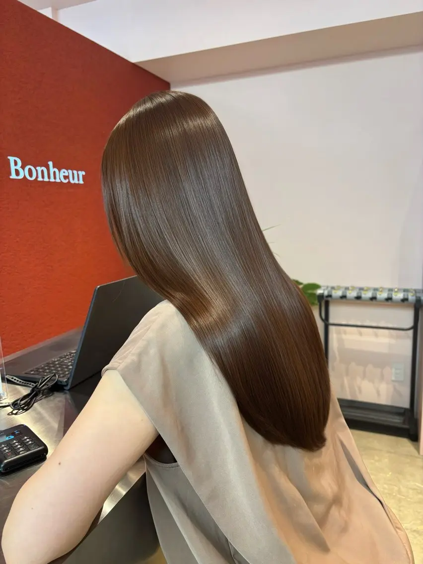 セミロング 縮毛矯正 Bonheur新宿 michiko艶髪のヘアスタイル
