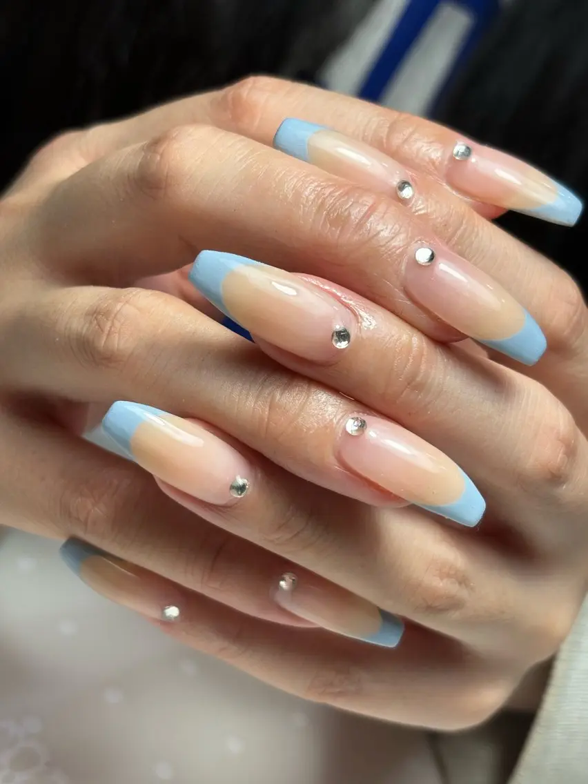 ネイル ハンドネイル フットネイル ✴︎ Delightのネイルデザイン