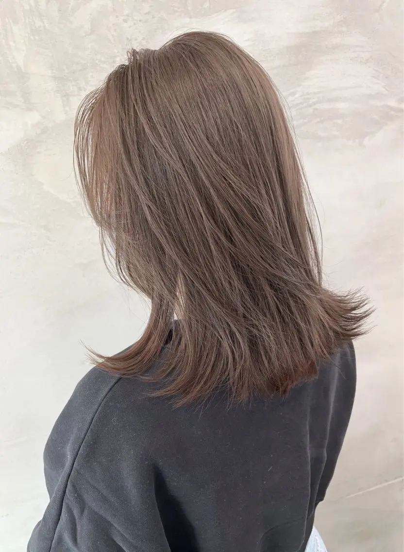 ミディアム カラー ベージュカラー ブリーチ ヘーゼル ブリーチなしカラー ヘアカラー トリートメント 🫧透明感カラー🫧 OIKAWAのヘアスタイル