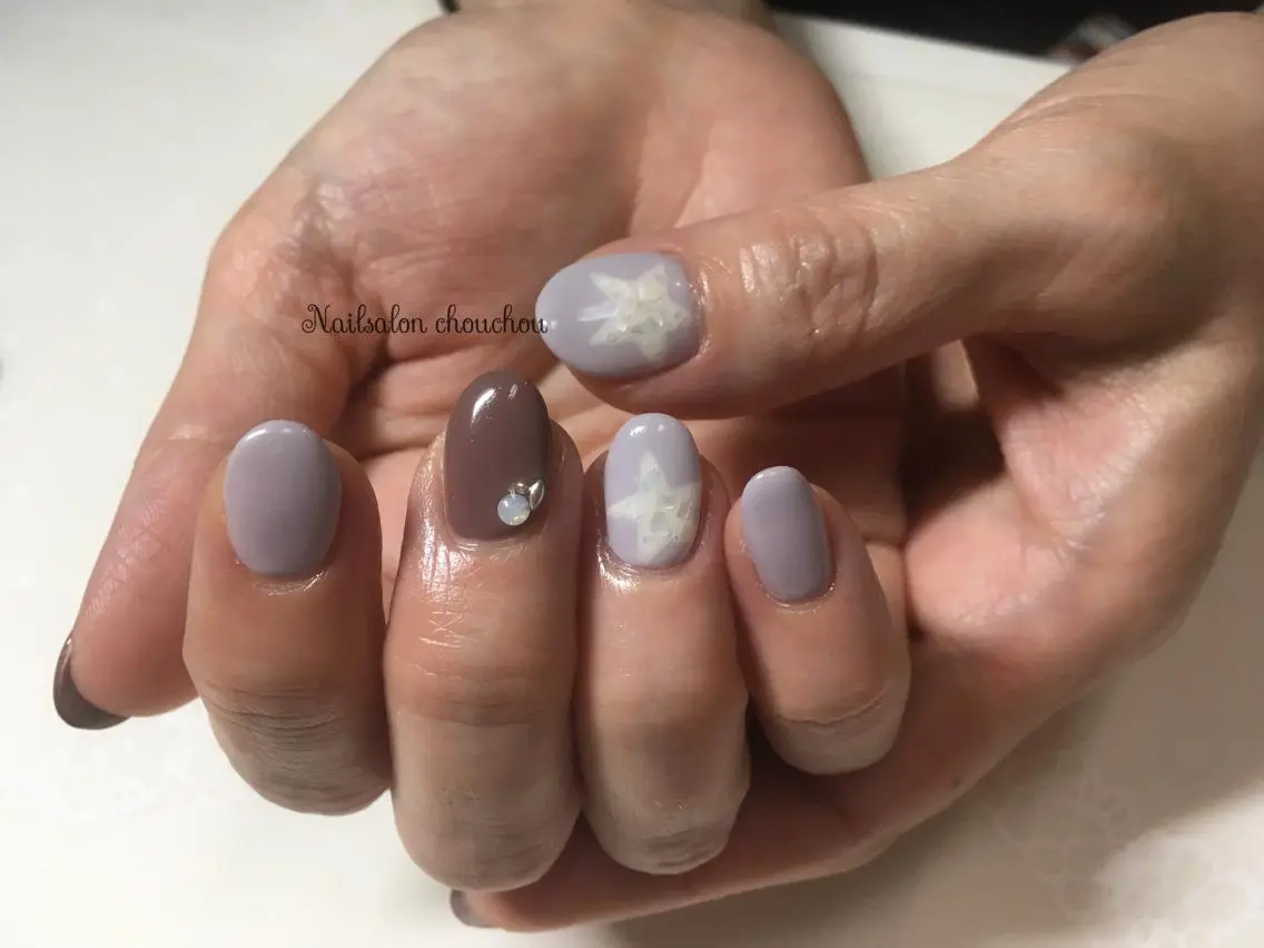 ネイル 爪のお悩みサロン シュシュエットのネイルデザイン