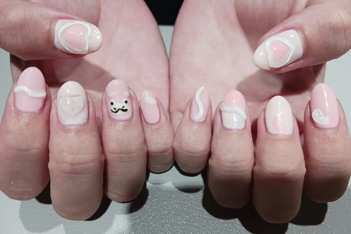ネイル ピンク いとう えみりのネイルデザイン