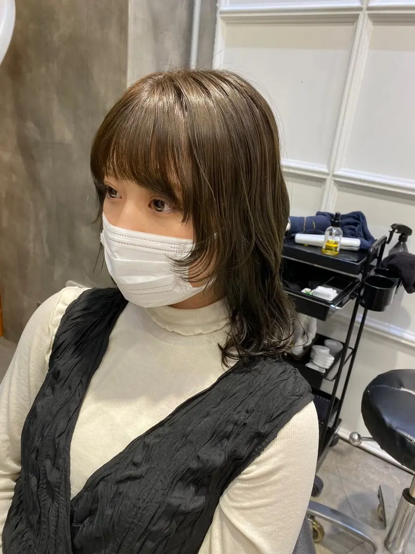 カラー グレージュ カーキグレージュ カット ヘアカラー トリートメント 透明感カラー🌿 グレージュ🐺陽介のヘアスタイル