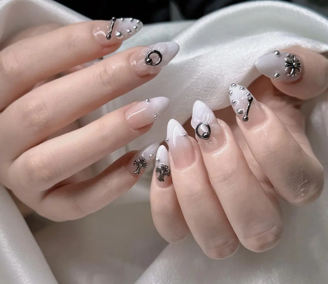ネイル アートネイル オーロラネイル ブルー チークネイル フットネイル ハンドネイル NAILS168 新大久保店のネイルデザイン