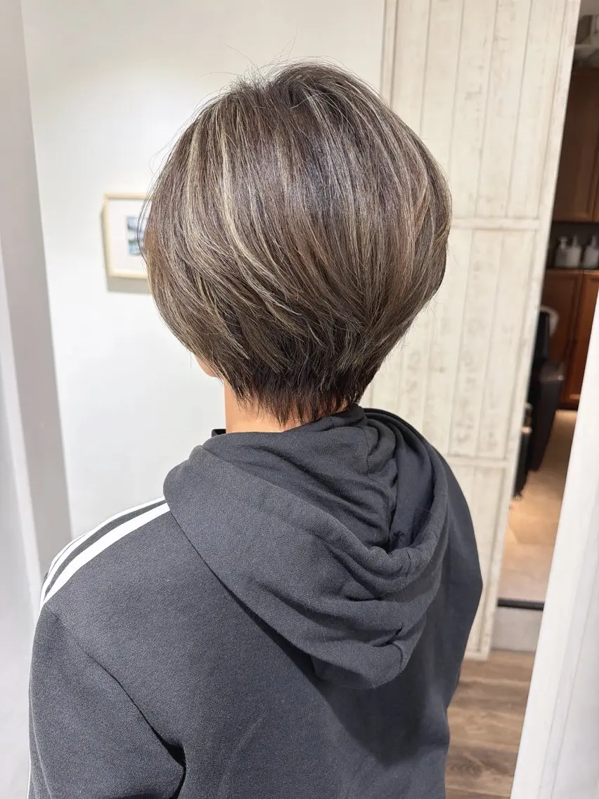 ショート カラー ヘアカラー トリートメント ハイライト⭐️上野 高広のヘアスタイル