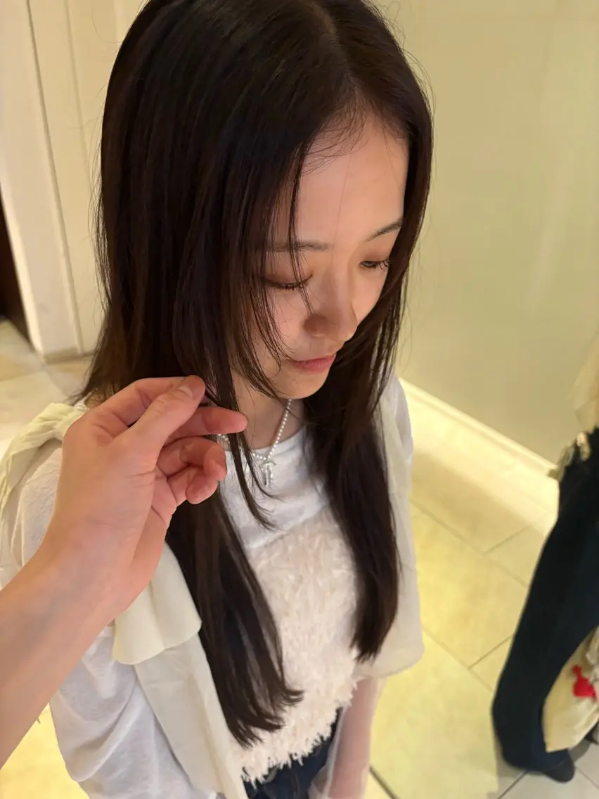 ロング 韓国風ヘア レイヤーカット 縮毛矯正 Yuta✂︎ 韓国レイヤー🪽のヘアスタイル