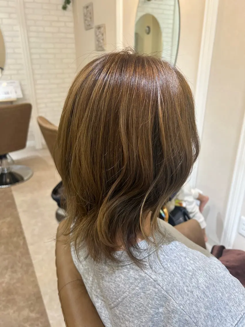 ミディアム アッシュ ヘアケアソムリエ MIKUのヘアスタイル