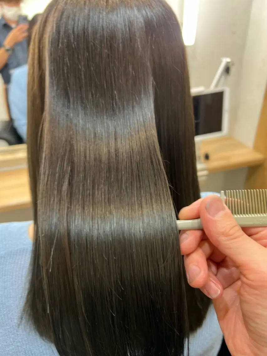 ロング アッシュ 髪質改善 トリートメント ヘアカラー トリートメント 川村 昌広のヘアスタイル