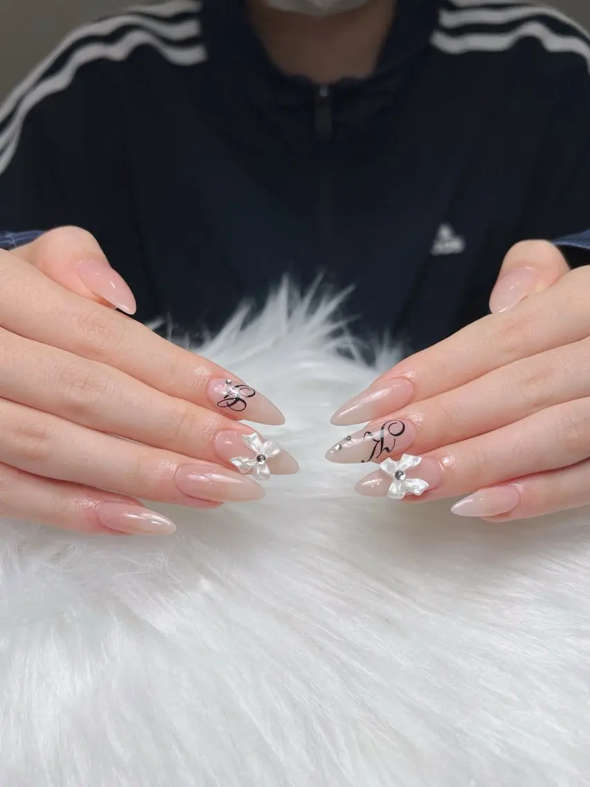 ネイル ガーリー ハート 韓国ネイル ニュアンスネイル リボン Sora nail 長さ出し専門店のネイルデザイン