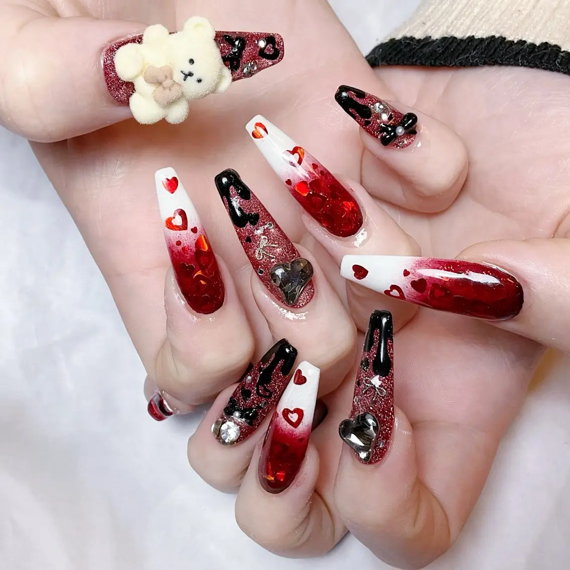ネイル ハンドネイル 🍭Yun nail hyejin🌸のネイルデザイン
