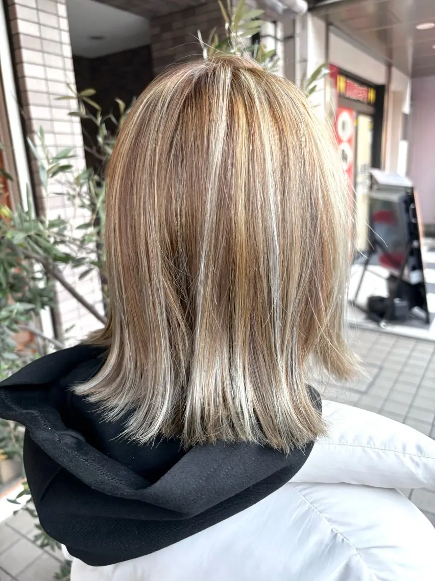 カラー ハイライトカラー 島守 美奈子のヘアスタイル