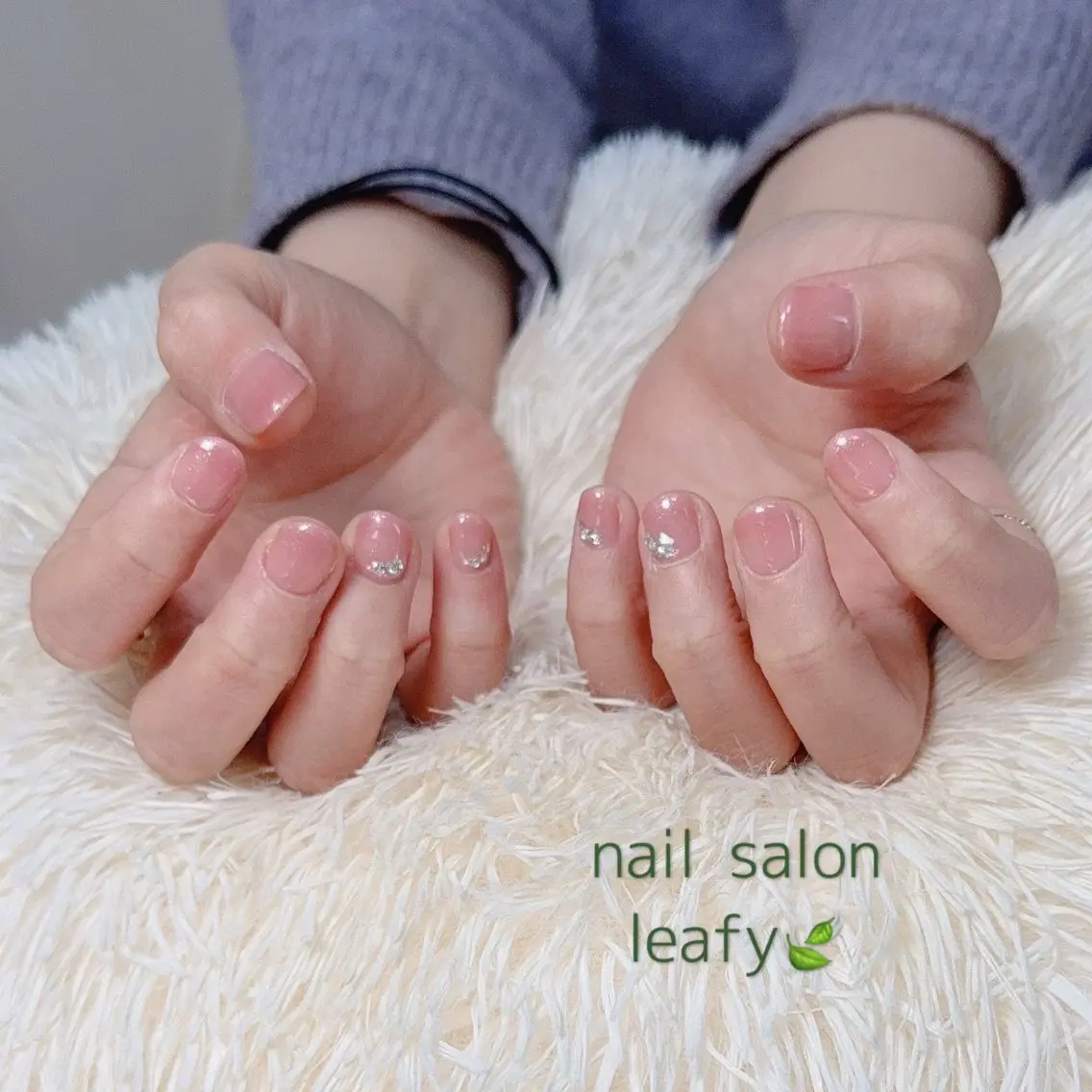 ネイル シンプルネイル ハンドネイル ネイルサロン leafyのネイルデザイン