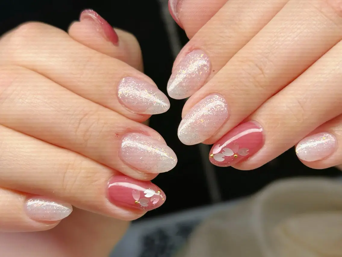 ネイル アートネイル チークネイル 成人式 入学式 長さ出し ハンドネイル Lino Nailのネイルデザイン