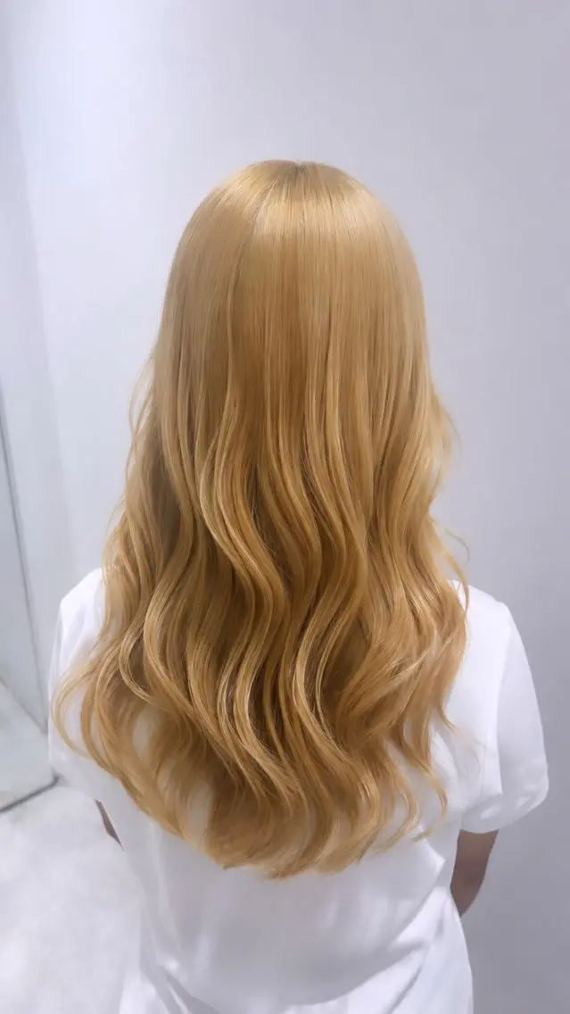 ロング ヘアカラー ハイトーン🌟/ 艶カラー/あこ🎀のヘアスタイル