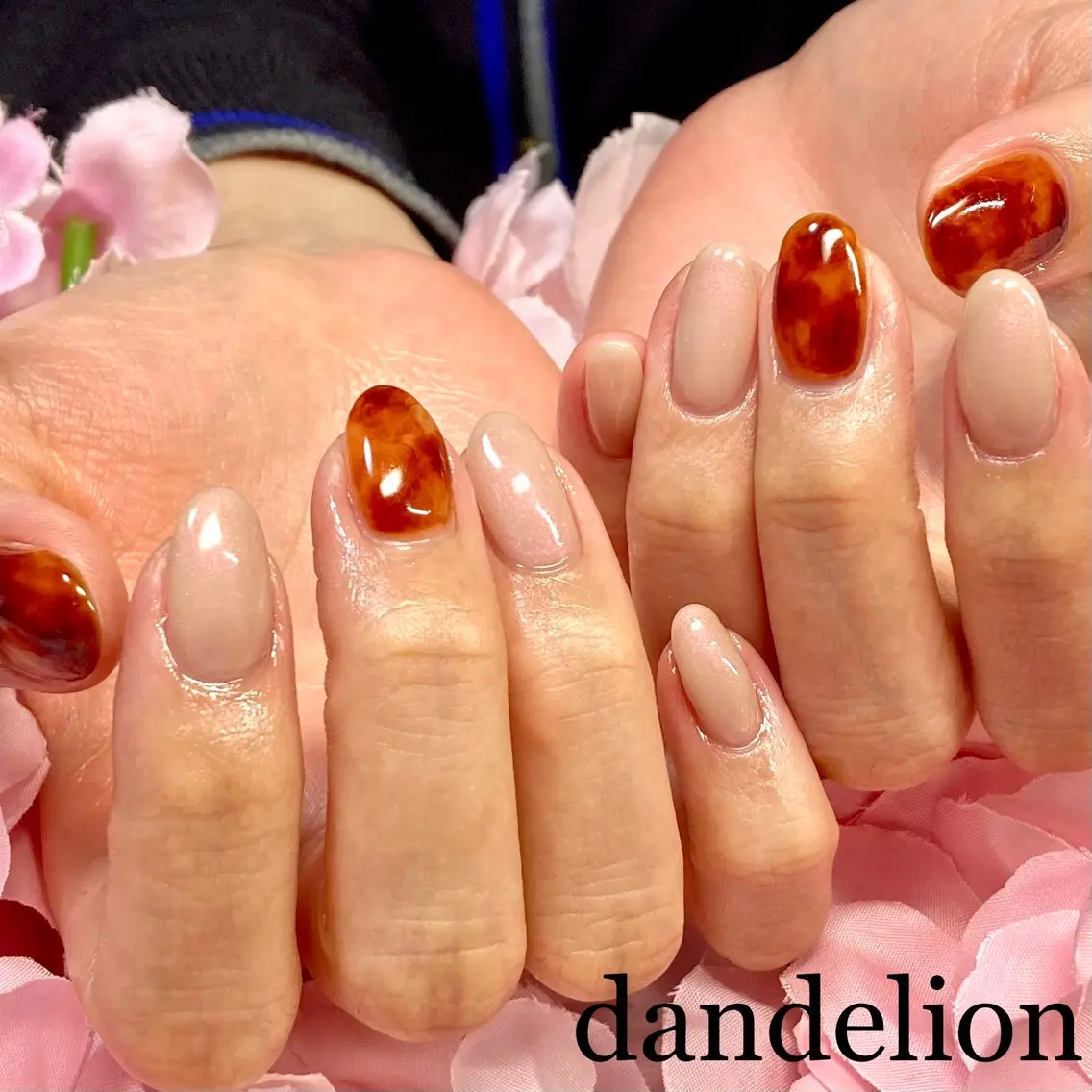 ネイル ハンドネイル ハンドケア dandelion ダンデライオンのネイルデザイン