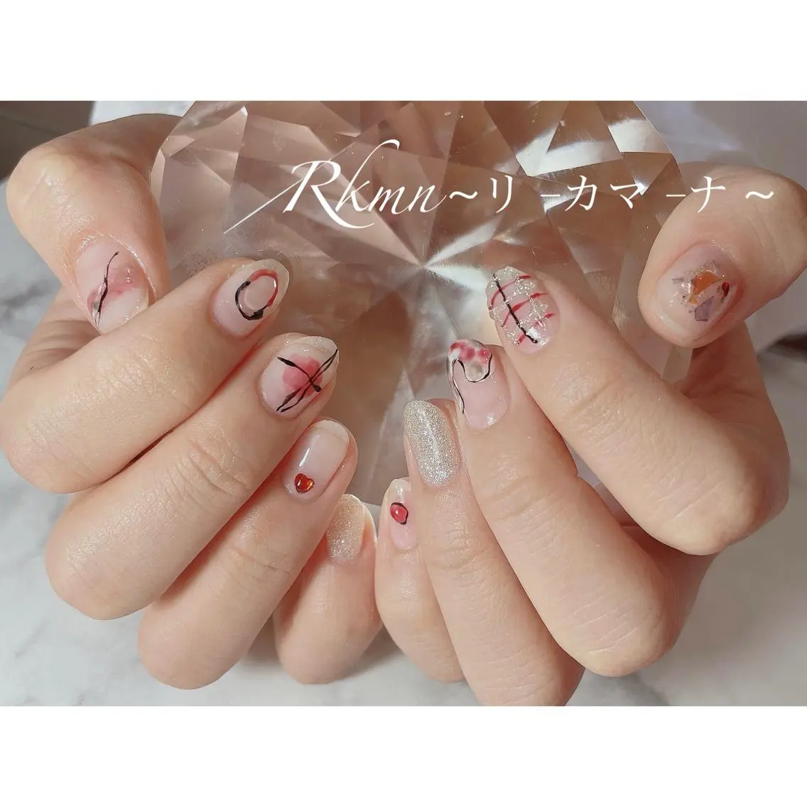 ネイル アートネイル ニュアンスネイル 赤色 春ネイル ハンドネイル フットネイル ハンドケア Rkmn ~リ-カマ-ナ~のネイルデザイン
