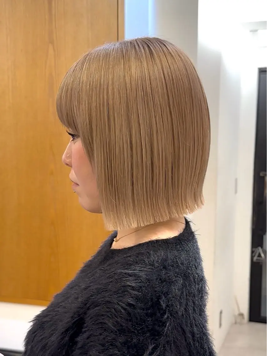 ショート カラー ベージュカラー ブロンド ブロンドベージュ ボブ 似合わせボブ/縮毛 /ハイトーン/ひさとのヘアスタイル