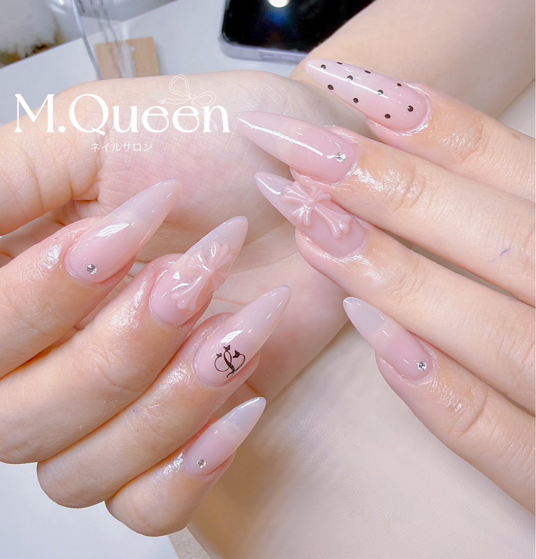 ネイル M.Queenネイル サロン天神今泉店のネイルデザイン