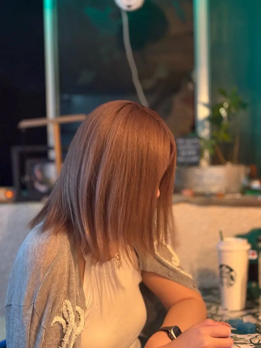 カラー ベージュカラー ピンクカラー ピンクベージュ 川端 萌那のヘアスタイル