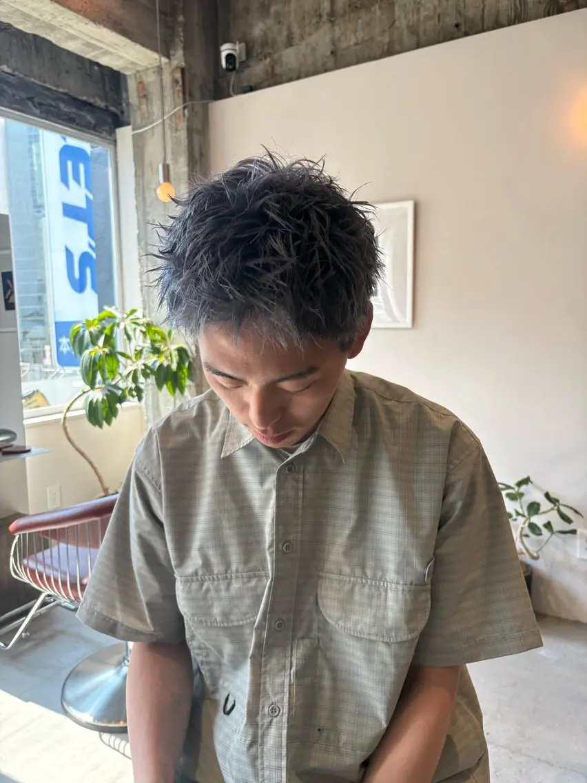 カラー メンズ 山内 めいのヘアスタイル