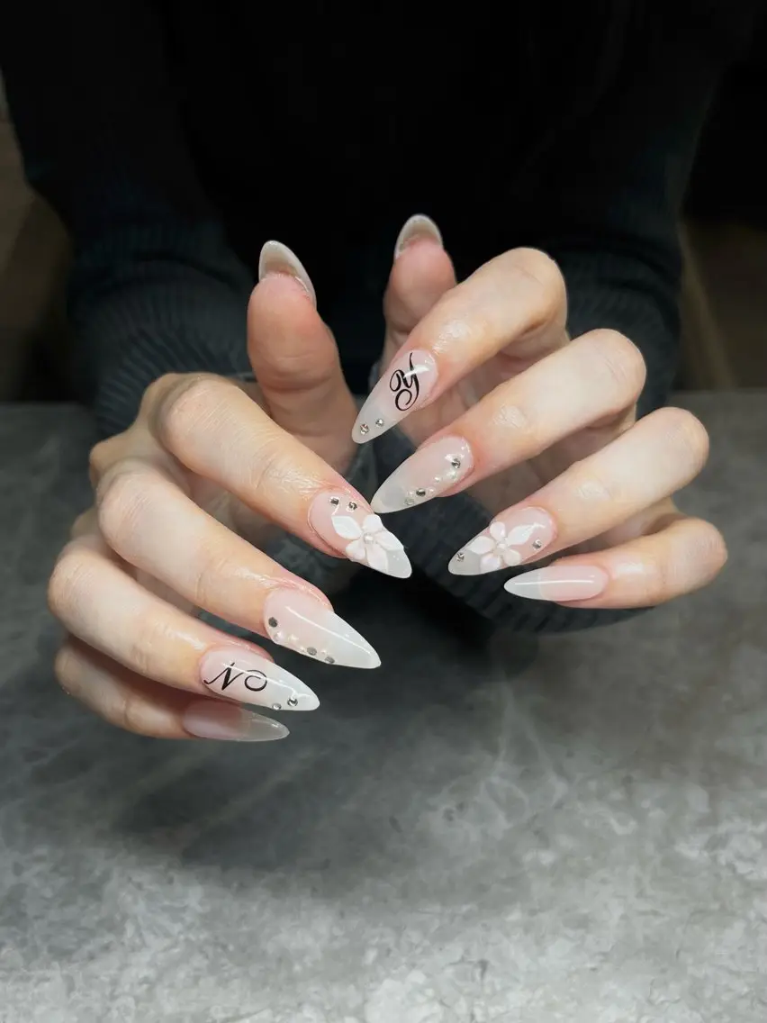 ネイル ハンドネイル IROHA NAIL makoのネイルデザイン