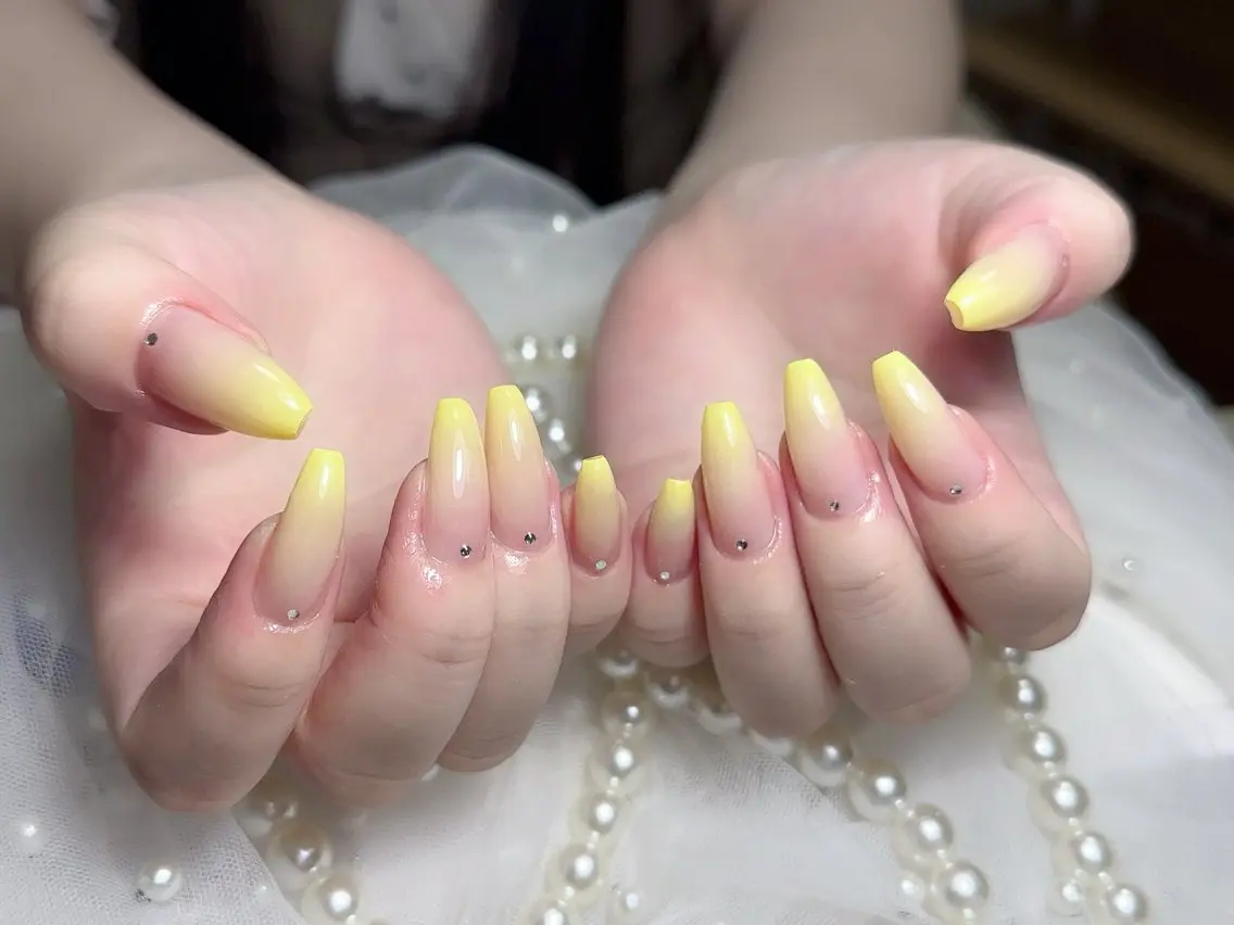 ネイル ハンドネイル NAIL CIRCLESのネイルデザイン