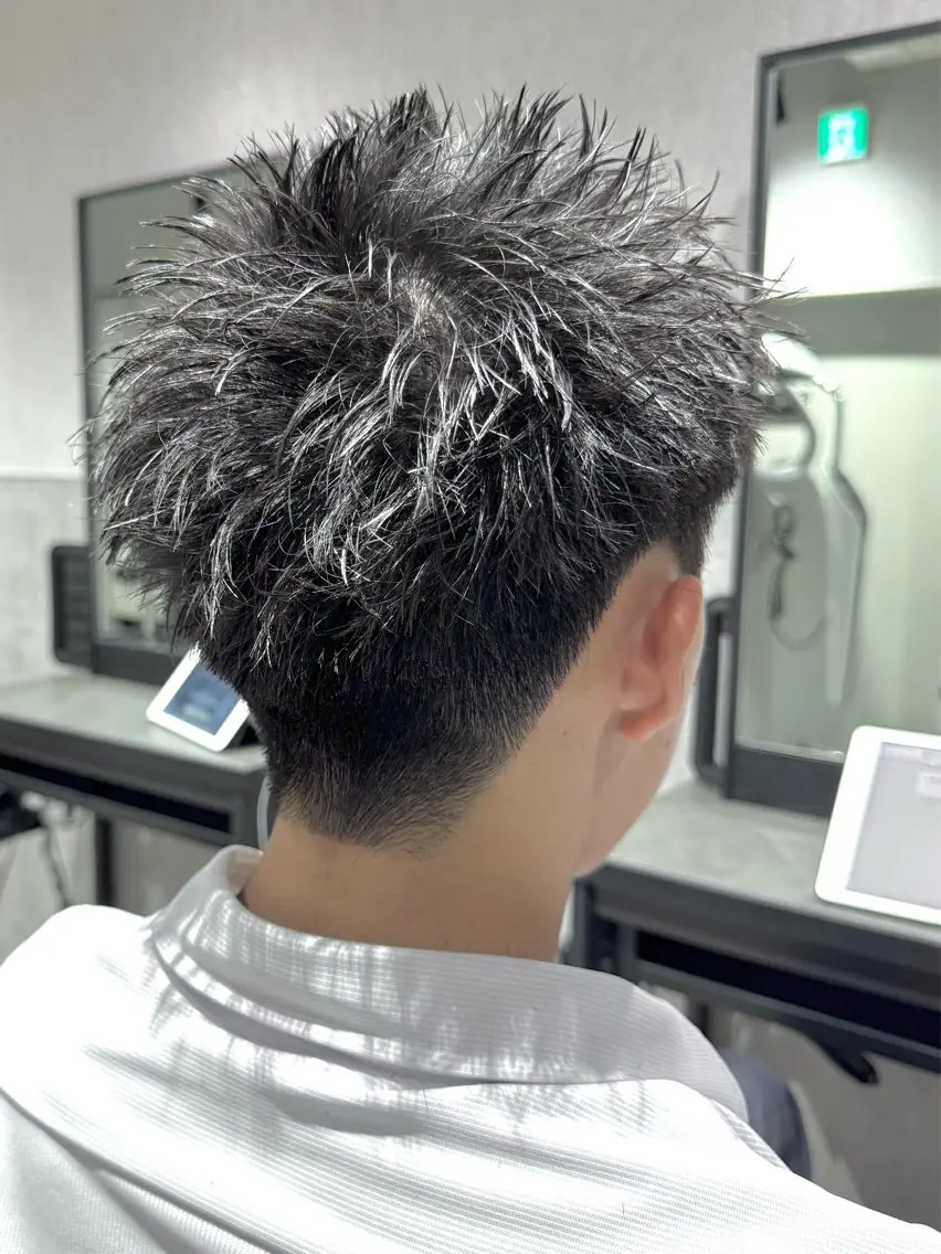 ショート パーマ メンズ アップバング スパイキーショート ショートヘア カット メンズパーマ職人 パーマ🔥ritaのヘアスタイル